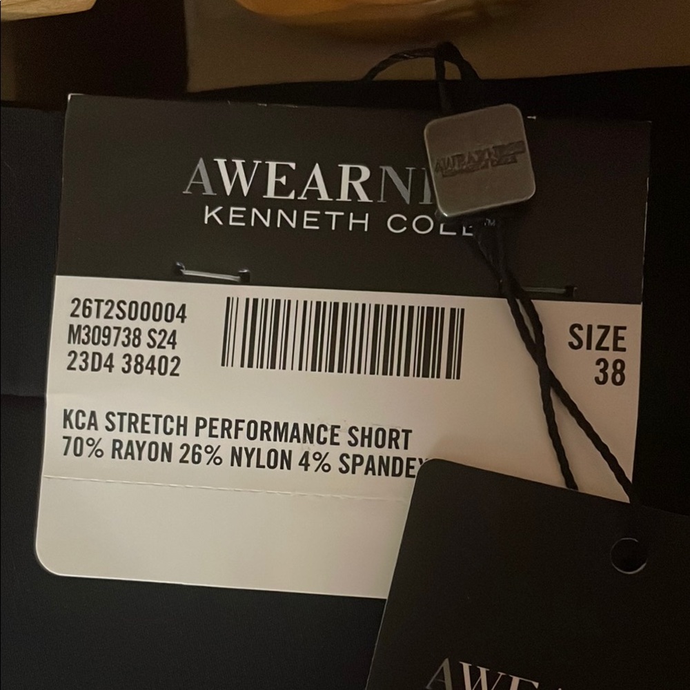 Kenneth Cole - Picture 2 of 6